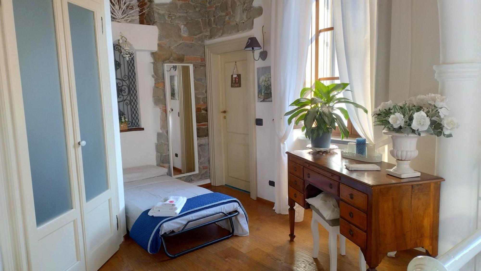 Jasmine Cottage Luni Bagian luar foto
