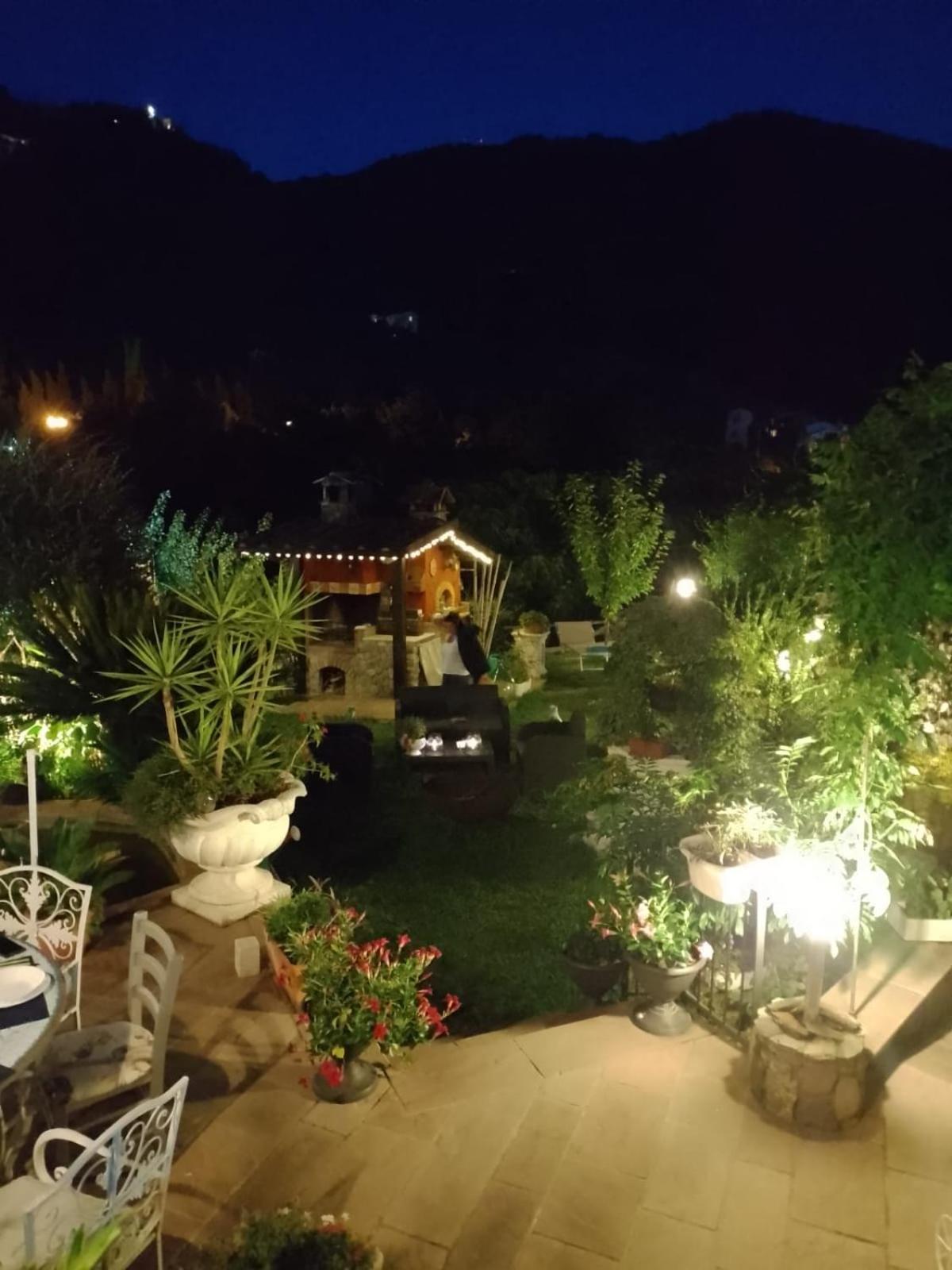 Jasmine Cottage Luni Bagian luar foto